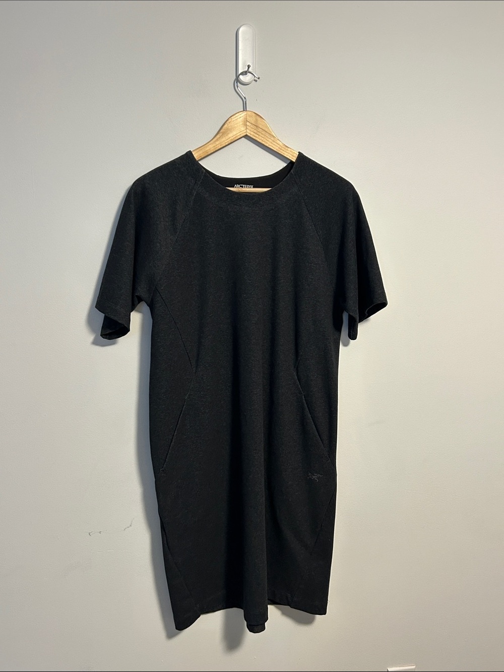 Arc'teryx Black Short-Sleeve Midi Dress
